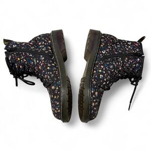 Doc Dr martens ditzy floral combat boots Sz 5